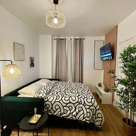 Agreable Parisien * 巴涅奥莱